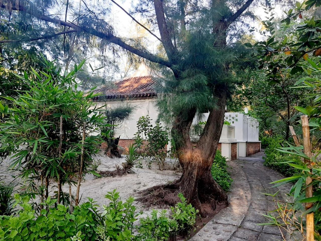 Villa Louise Hue Beach Boutique Hotel Екстериор снимка