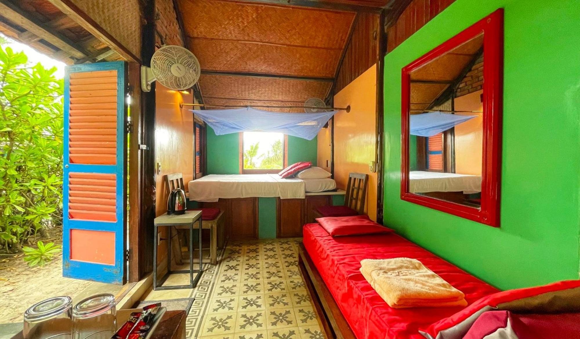 Villa Louise Hue Beach Boutique Hotel Стая снимка