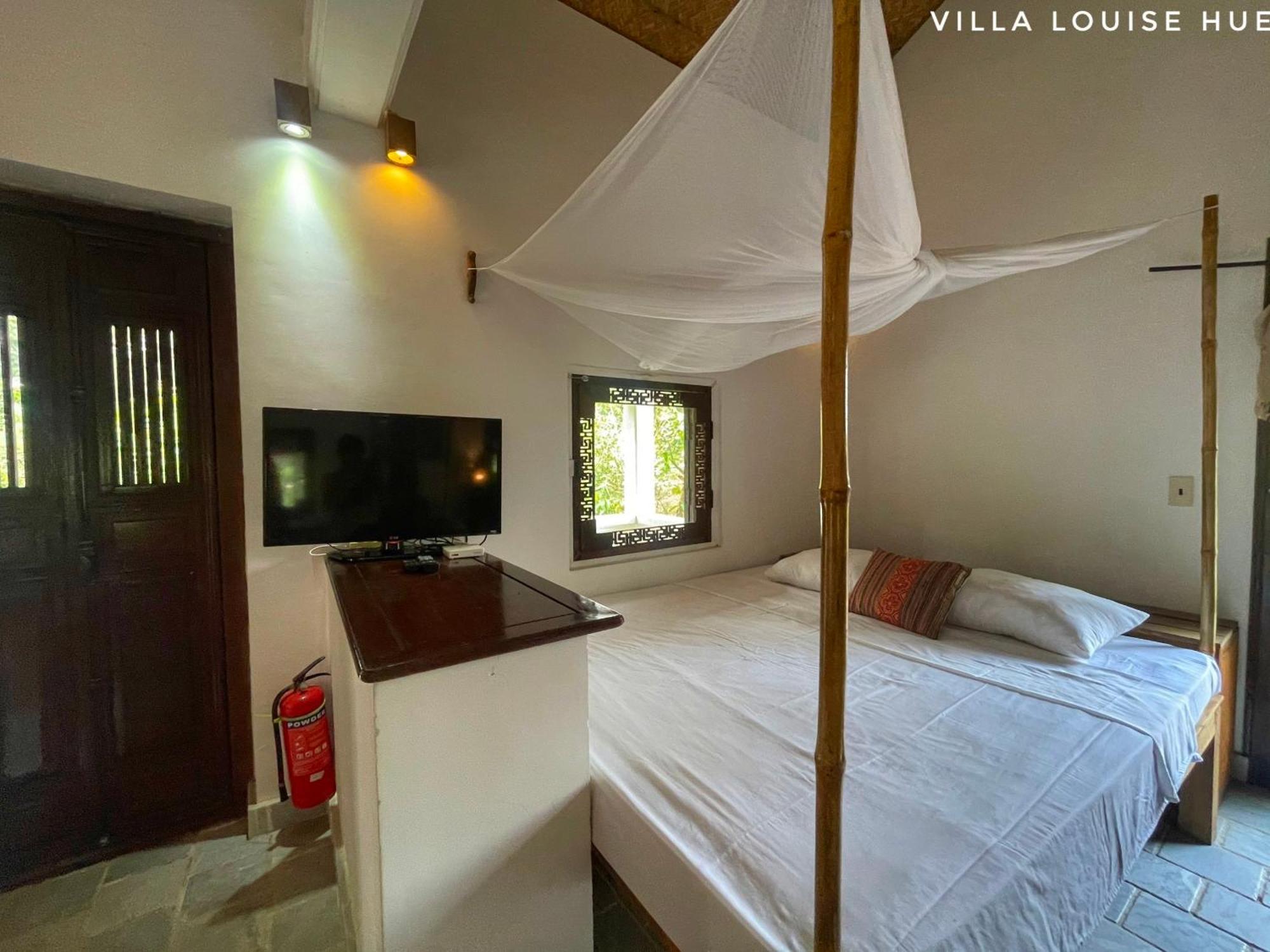 Villa Louise Hue Beach Boutique Hotel Стая снимка