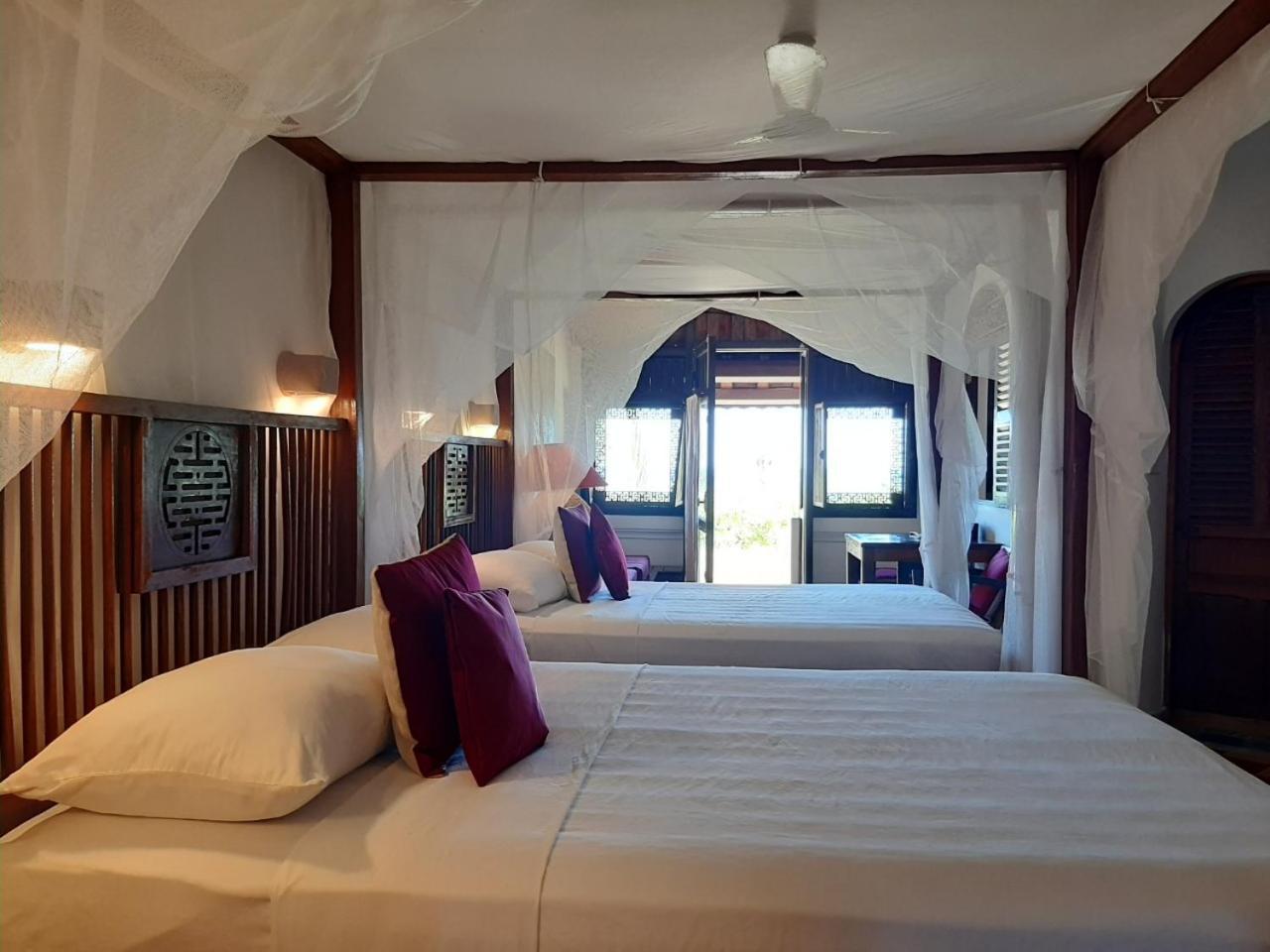 Villa Louise Hue Beach Boutique Hotel Стая снимка