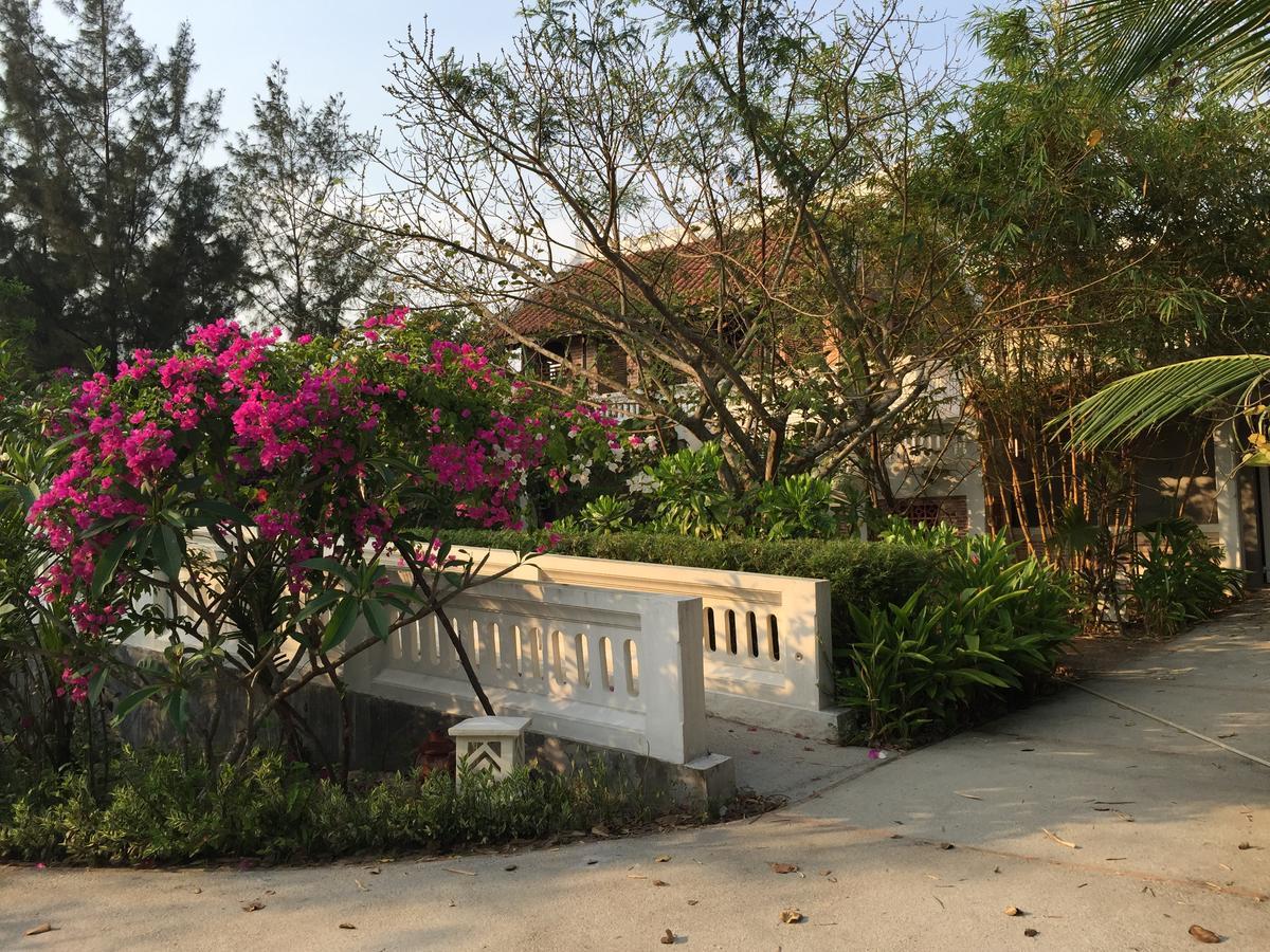 Villa Louise Hue Beach Boutique Hotel Екстериор снимка